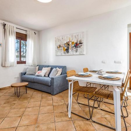 Gorgeous Home In Marbella With Kitchen Eksteriør bilde
