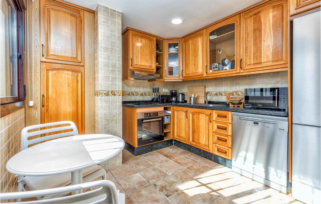 Gorgeous Home In Marbella With Kitchen Eksteriør bilde